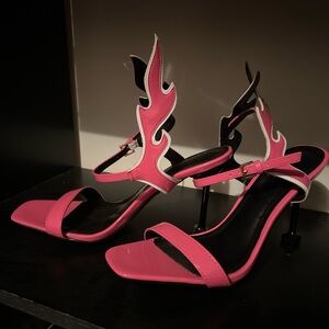 🆕 Pink 🔥 Flame Heels RUNS SMALL